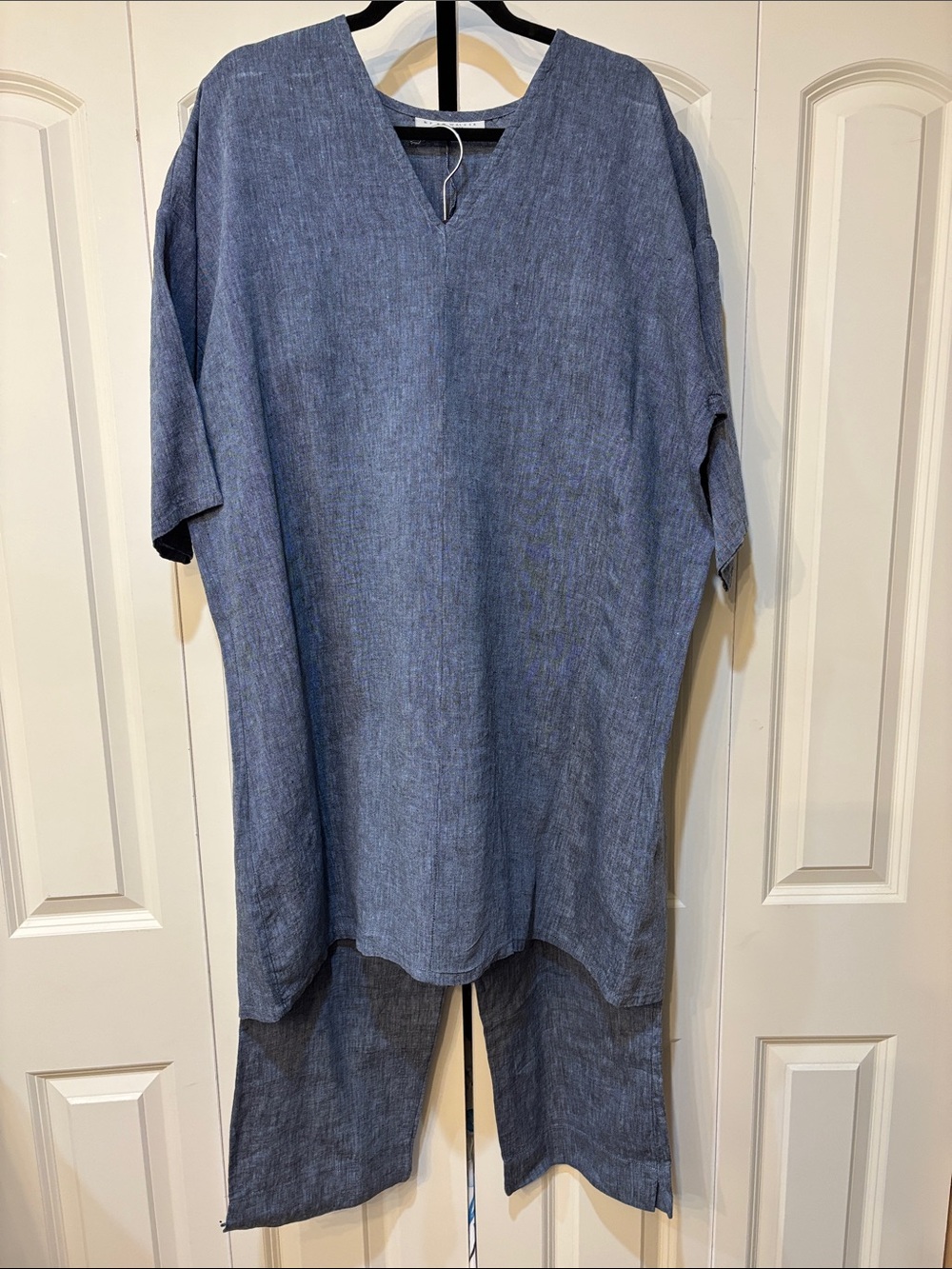 bryn Walker 100% linen Blue cross dye V-neck tunic/matching Capri pants